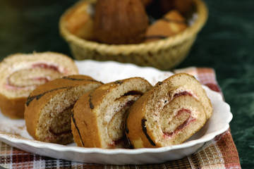 Biscuit roll with stuffing