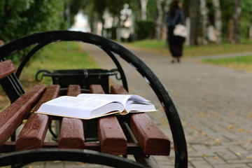 books on a bench in the school year