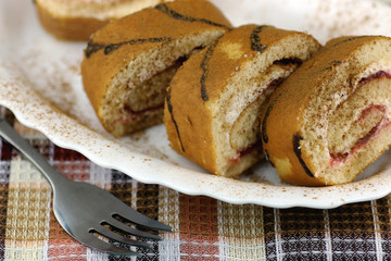 Biscuit roll with stuffing