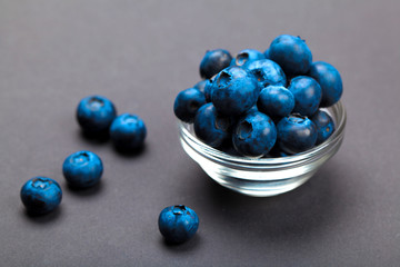 Fresh blueberries in bowl