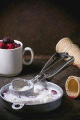 Ice cream with berries