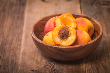 Fresh apricots in a bowl