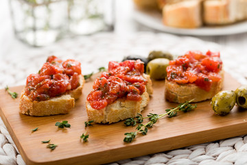 Bruschetta mit Oliven
