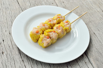 Steamed shrimp dumplings