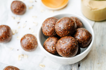 Raw vegan peanut butter oat coconut cacao balls