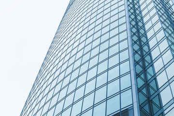 Fototapeta na wymiar Modern glass skyscraper 