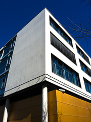 Obraz premium Modernes Bürogebäude in Deutschland