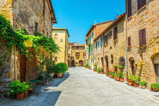 Fototapeta street of medieval Pienza town in Tuscany. Italy