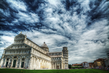 Piazza dei Miracoli in Pisa in hdr