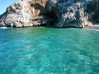 Cala Gonoce roccie, mare turchese