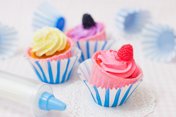 Cupcakes and paper molds