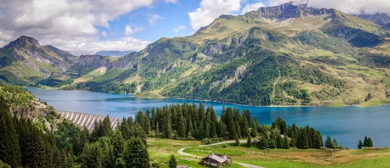 Lichtdoorlatende rolgordijnen zonder boren Dam Roselend-dam in Savoie