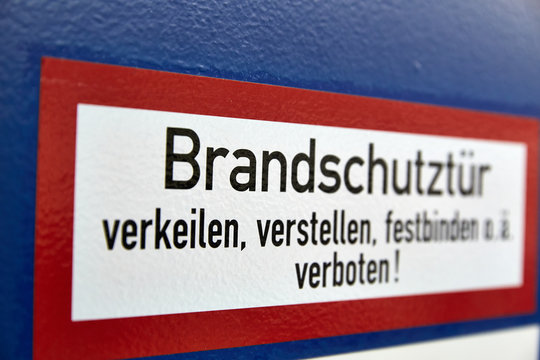 Brandschutzt&uuml;r