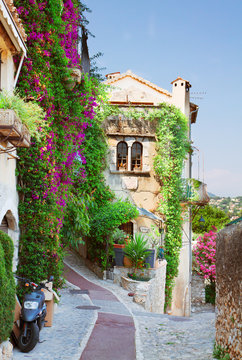 Fototapeta beautiful old town of Provence