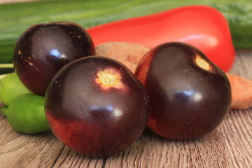 Tomates Indigo Rose et Autre Légumes