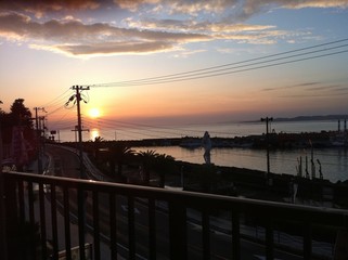 Obraz premium 海に沈む夕暮れ