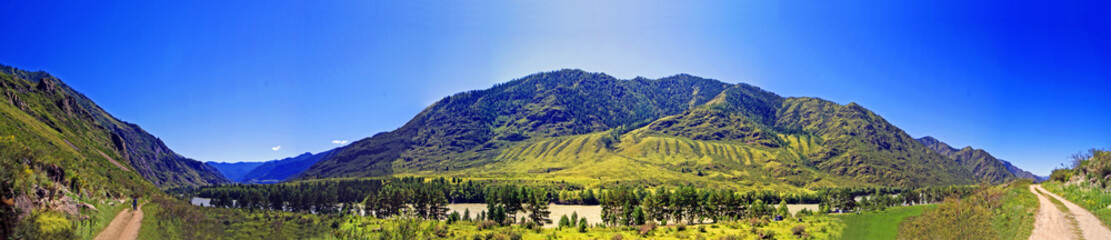 Panoramic view of the valley of the river Katun in the Altai Mountains