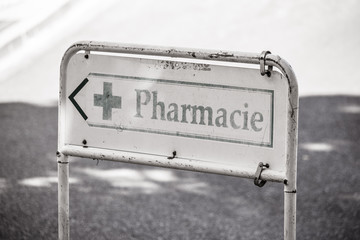 Panneau ancien de pharmacie