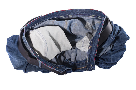 ausgezogene Hose am Boden