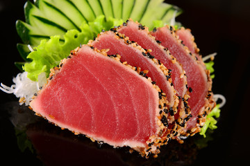 Sashimi in sesame-crested Tuna