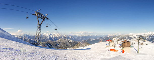 Skigebiet in Österreich - obrazy, fototapety, plakaty