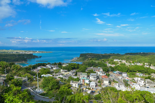 沖縄県　宮城島　シヌグ堂バンタからの眺め