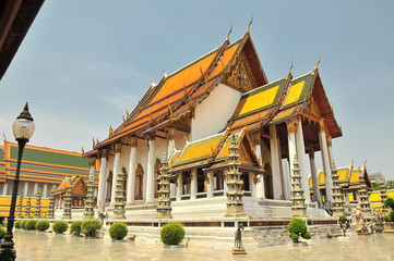 Fototapeta na wymiar Famous Bangkok Temple - 