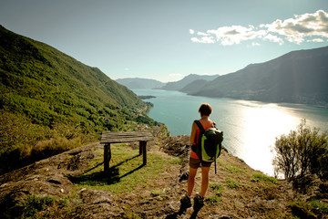 trekking sopra il lago di Como - sentiero del Viandante - obrazy, fototapety, plakaty