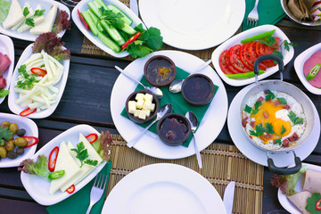 breakfast table