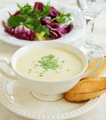 Vishisuaz soup with leeks and cream.