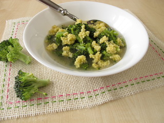 Broccoli soup with millet