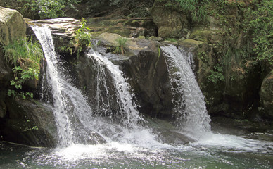 Obraz premium waterfall in Lushan national park