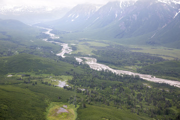 Obraz premium Aerial view of alaskan wilderness from a small airplane