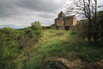 Fototapeta na wymiar église du Chastel à St Floret, Auvergne
