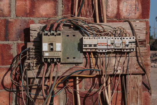 alter Elektroverteiler, Stromverteiler 