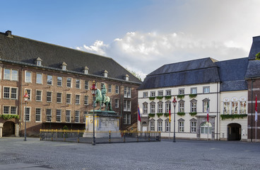 Fototapeta na wymiar city hall of Dusseldorf, Germany