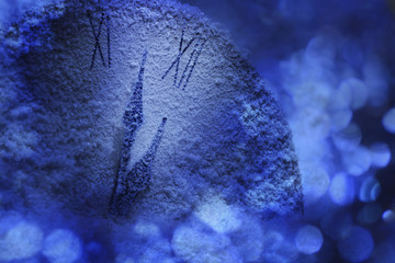 Snow Clock: Last Minutes Before Christmas