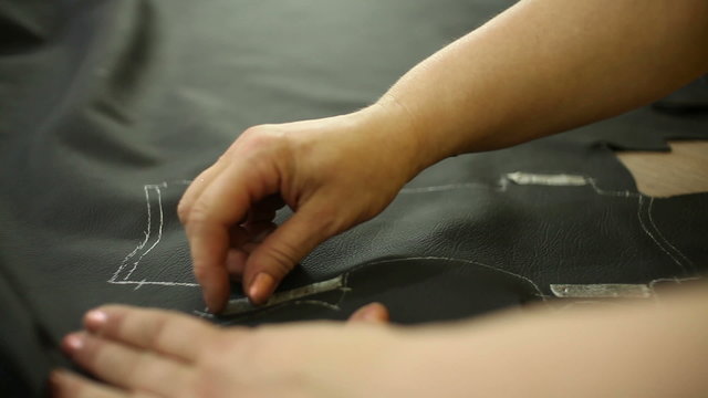  creating patterns of leather for the car steering wheel (for stitching on a sewing machine)