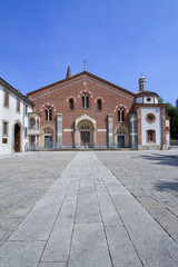 milano chiesa san eustorgio milan church of saint eustorgio italy