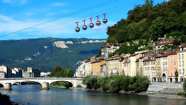The Grenoble cable car go up in the mountain