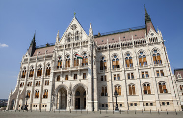 Obraz premium Hungarian Parliament Building in Budapest