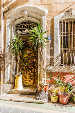 Street Art rue du Petit Puits &agrave; Marseille