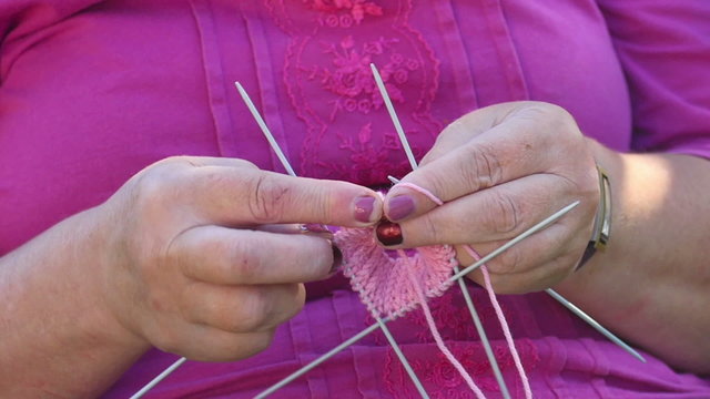 Knitting socks