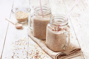 smoothies with  oatmeal,  flax seeds