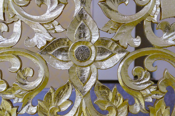 golden flower sculpture art