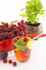 新鮮な果物とフルーツポンチ