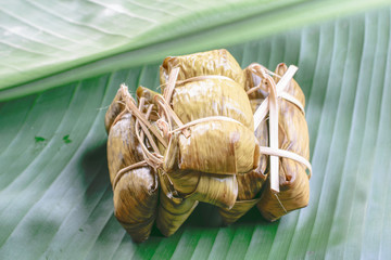  rice steamed in green banana leaf