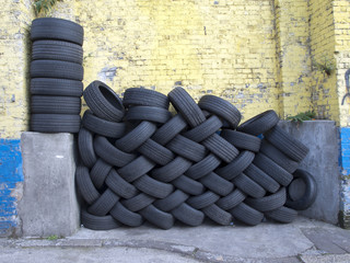 Black tyres