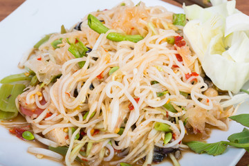 green papaya spicy salad Thai style
