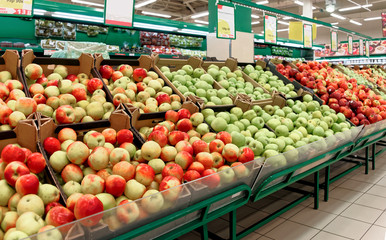 Fototapeta na wymiar Shelf with fruits in a store
